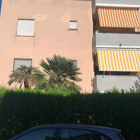 La Maison Lilla, Sabaudia Exteriör bild