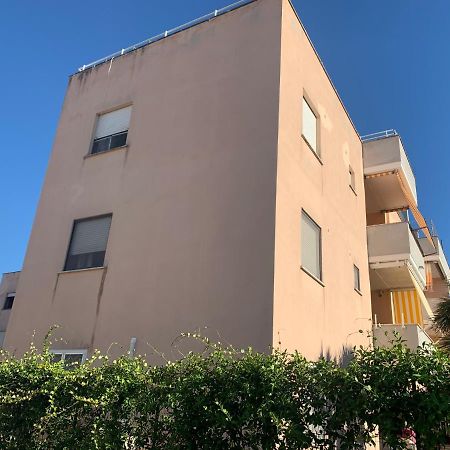 La Maison Lilla, Sabaudia Exteriör bild