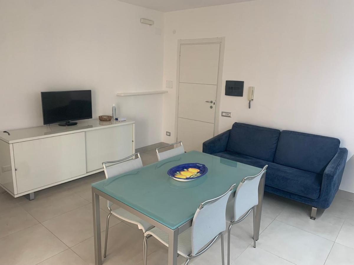 La Maison Lilla, Sabaudia Exteriör bild