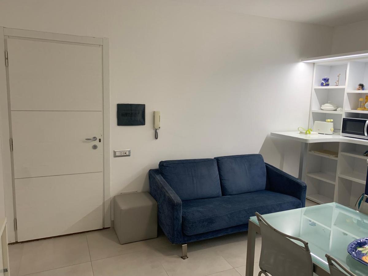 La Maison Lilla, Sabaudia Exteriör bild